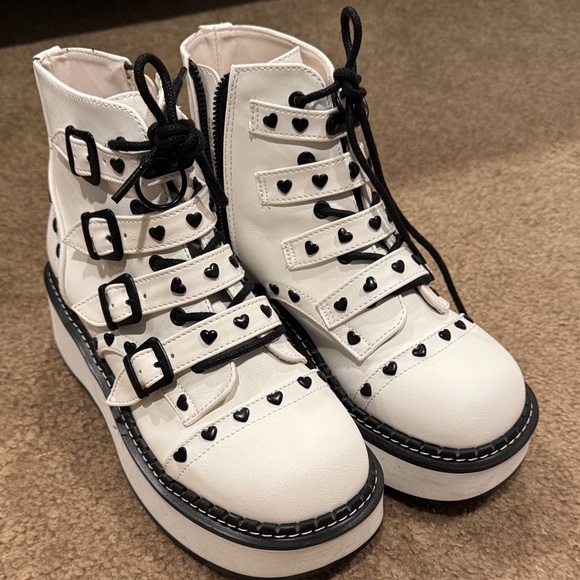 Demonia -Emily-White Boots with Black Details - Picture 1 of 5